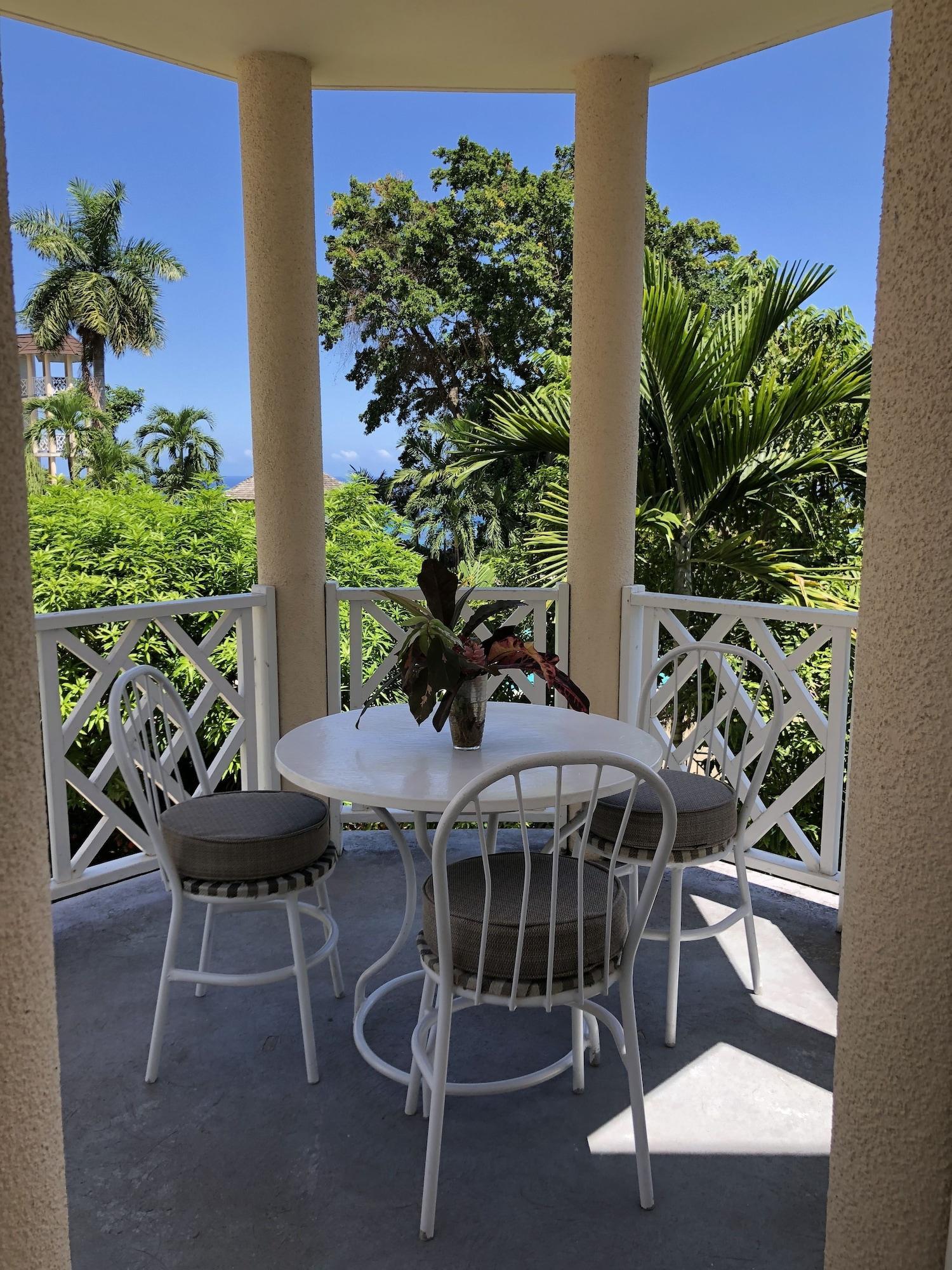 Skycastles Condominiums Ocho Rios Exterior foto